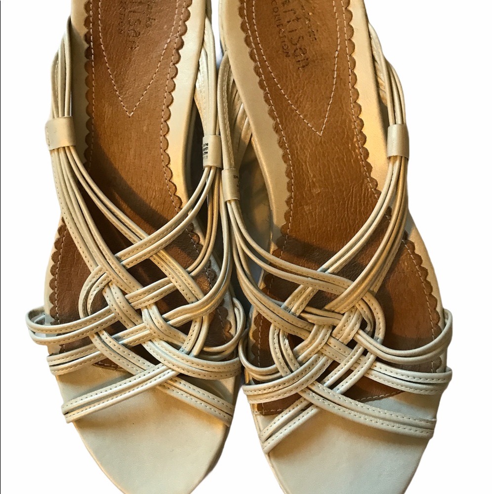 Clark Artisan sandals like new size 9